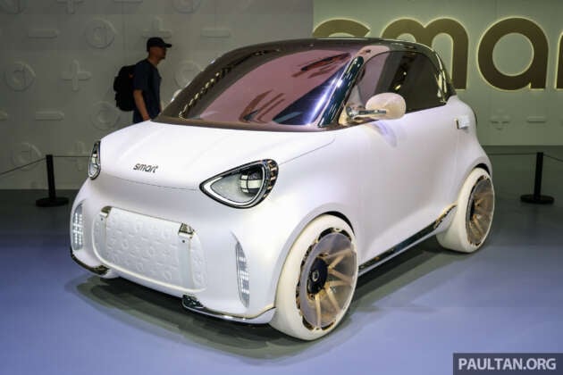 smart Concept #2 makes world debut in Beijing – tiny EV designed by Mercedes-Benz, engineered by Geely