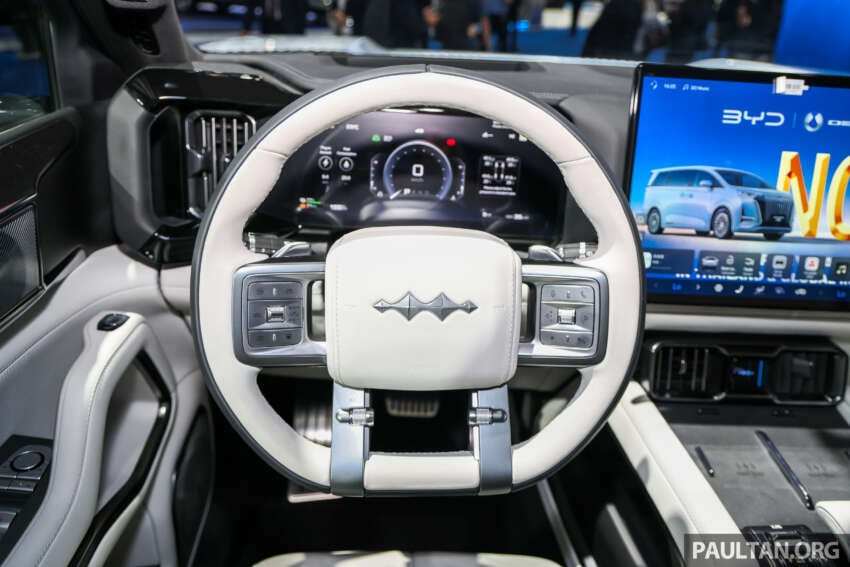 Denza B8 dibuka untuk ROI di M’sia — 4×4 PHEV 3-baris, 748 PS/760 Nm, 125 km jarak EV CLTC 2059660