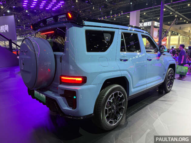 GWM Tank 700 Hi4-Z 2026 di Beijing — PHEV 864 PS/800 Nm, 190 km jarak EV, 1,191 km jarak gabungan