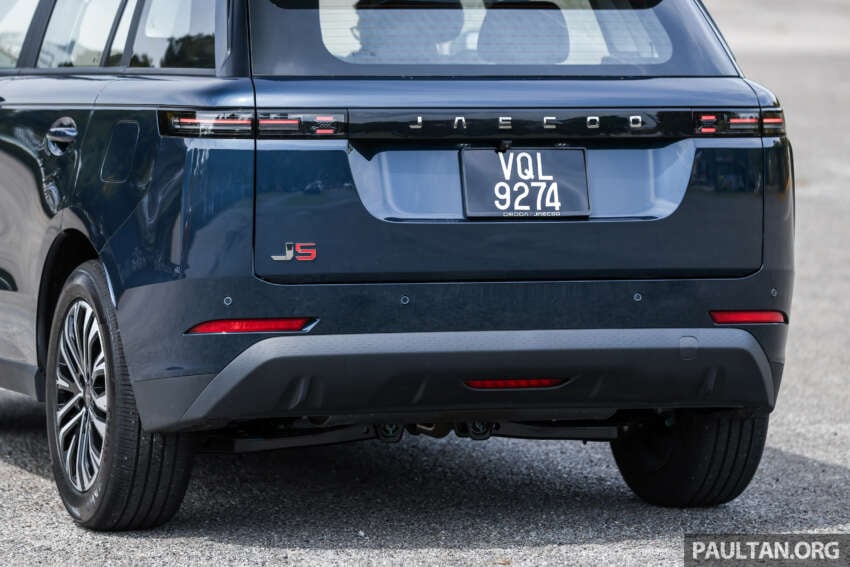 Jaecoo J5 in Malaysia – B-segment SUV with Level 2 ADAS, TÜV-certified pet-friendly upholstery; RM108k 2064979