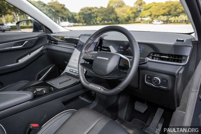Jaecoo J5 in Malaysia – B-segment SUV with Level 2 ADAS, TÜV-certified pet-friendly upholstery; RM108k 2065002
