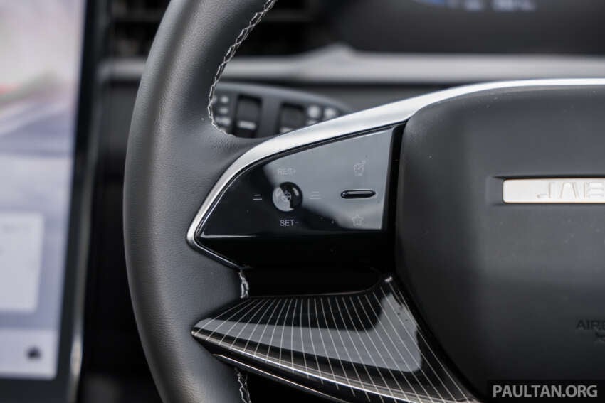 Jaecoo J5 in Malaysia – B-segment SUV with Level 2 ADAS, TÜV-certified pet-friendly upholstery; RM108k 2065005