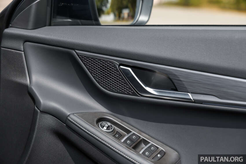 Jaecoo J5 in Malaysia – B-segment SUV with Level 2 ADAS, TÜV-certified pet-friendly upholstery; RM108k 2065062