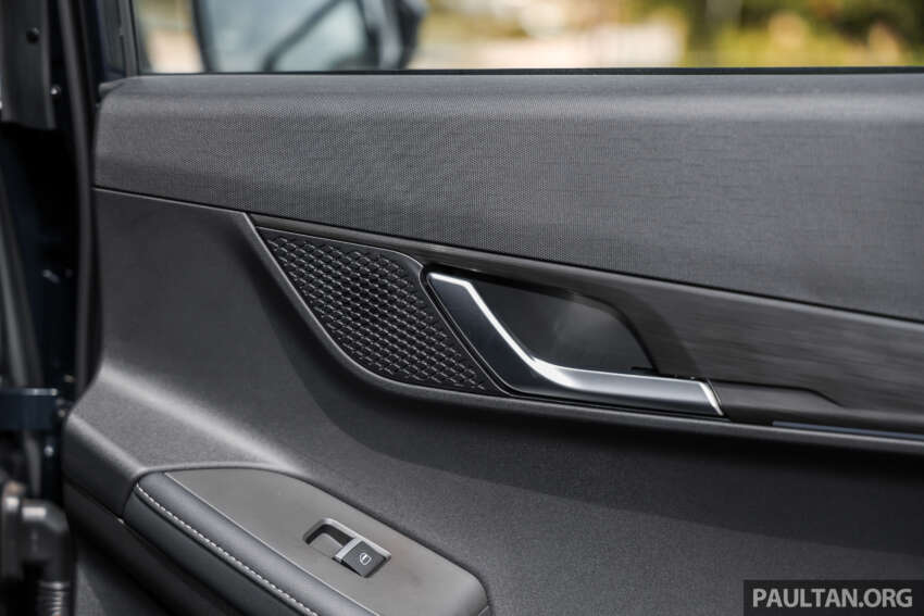 Jaecoo J5 in Malaysia – B-segment SUV with Level 2 ADAS, TÜV-certified pet-friendly upholstery; RM108k 2065072