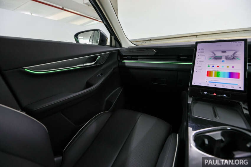 Jaecoo J5 in Malaysia – B-segment SUV with Level 2 ADAS, TÜV-certified pet-friendly upholstery; RM108k 2065097