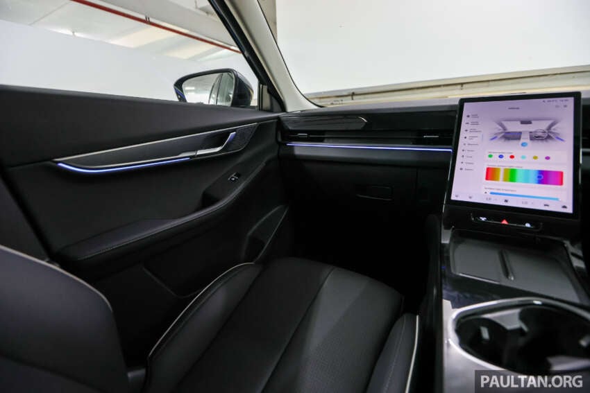 Jaecoo J5 in Malaysia – B-segment SUV with Level 2 ADAS, TÜV-certified pet-friendly upholstery; RM108k 2065098