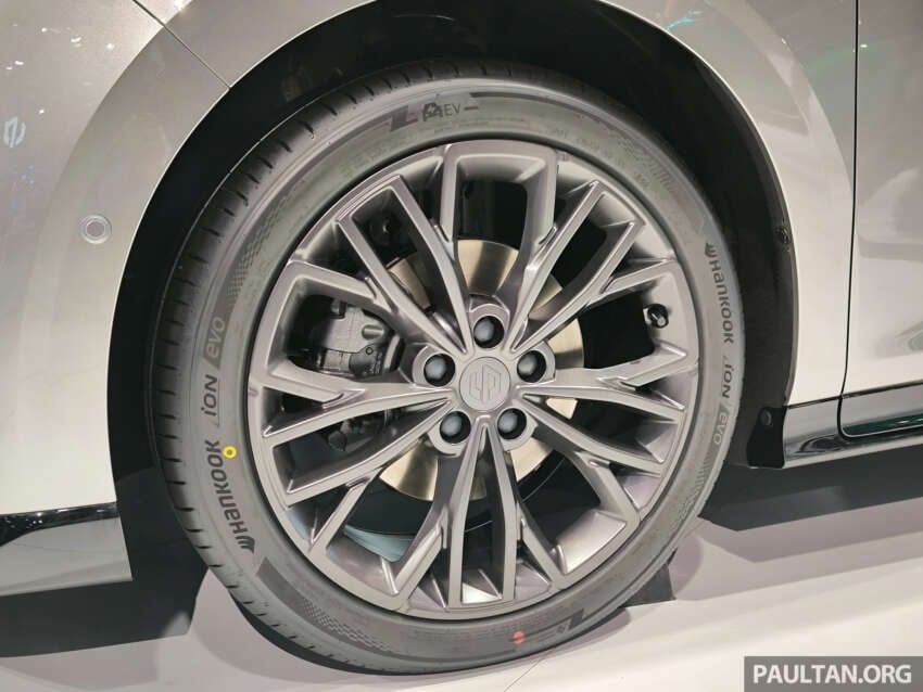 Leapmotor Lafa 5 Ultra makes global debut in China – B05 Euro-style hot hatch, ‘pure RWD fun’, 0-100 5.9s 2071101