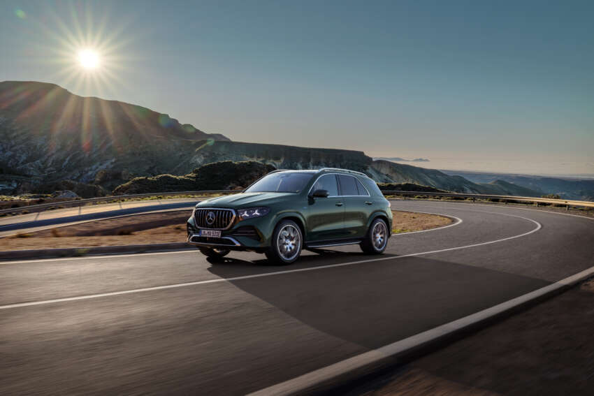 2026 Mercedes-Benz GLE, GLS facelifts – full-width Superscreen, 4.0L flat-plane V8; 585 PS AMG PHEV 2060004