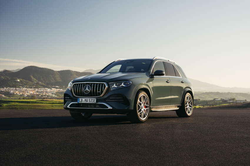 2026 Mercedes-Benz GLE, GLS facelifts – full-width Superscreen, 4.0L flat-plane V8; 585 PS AMG PHEV 2060018