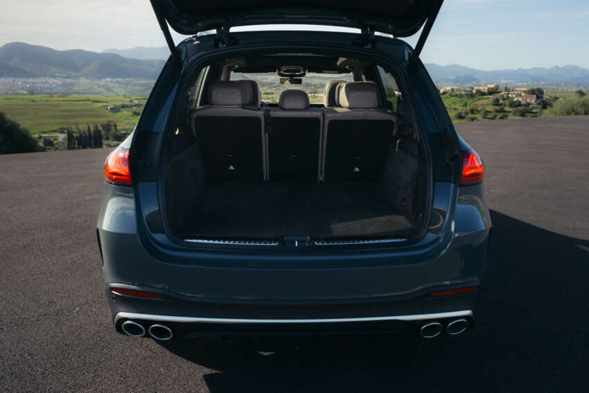 2026 Mercedes-Benz GLE, GLS facelifts – full-width Superscreen, 4.0L flat-plane V8; 585 PS AMG PHEV 2060043