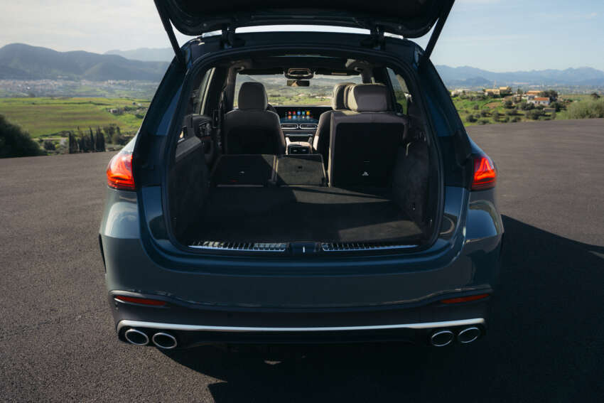 2026 Mercedes-Benz GLE, GLS facelifts – full-width Superscreen, 4.0L flat-plane V8; 585 PS AMG PHEV 2060044