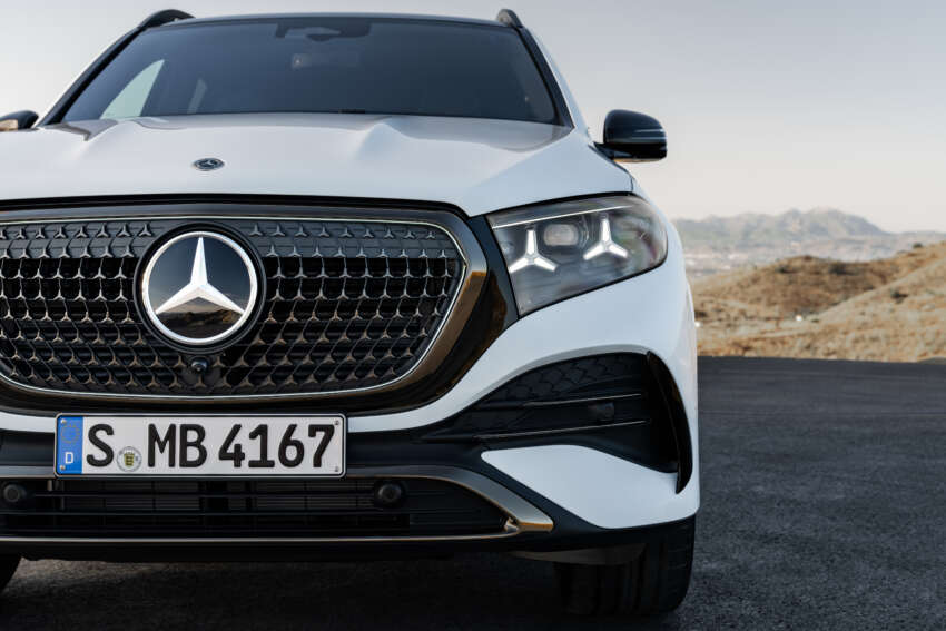2026 Mercedes-Benz GLE, GLS facelifts – full-width Superscreen, 4.0L flat-plane V8; 585 PS AMG PHEV 2059839