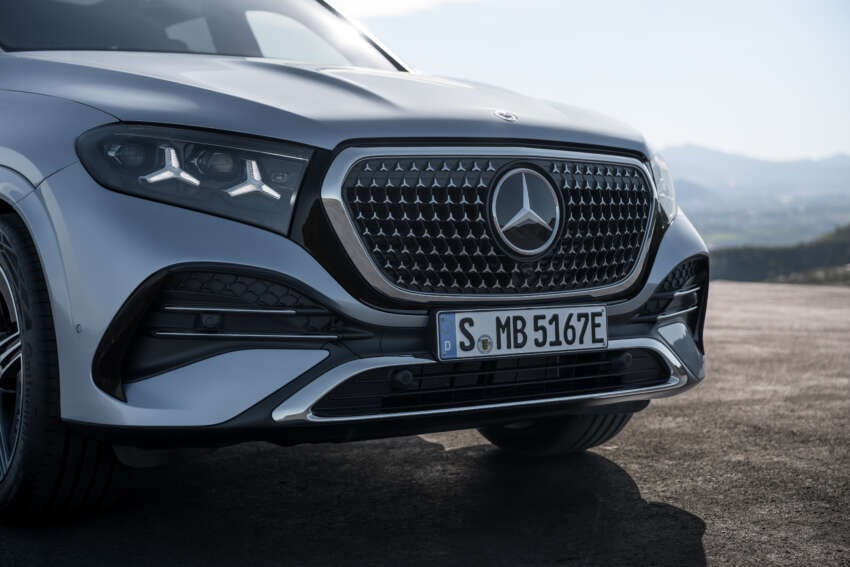 2026 Mercedes-Benz GLE, GLS facelifts – full-width Superscreen, 4.0L flat-plane V8; 585 PS AMG PHEV 2059876