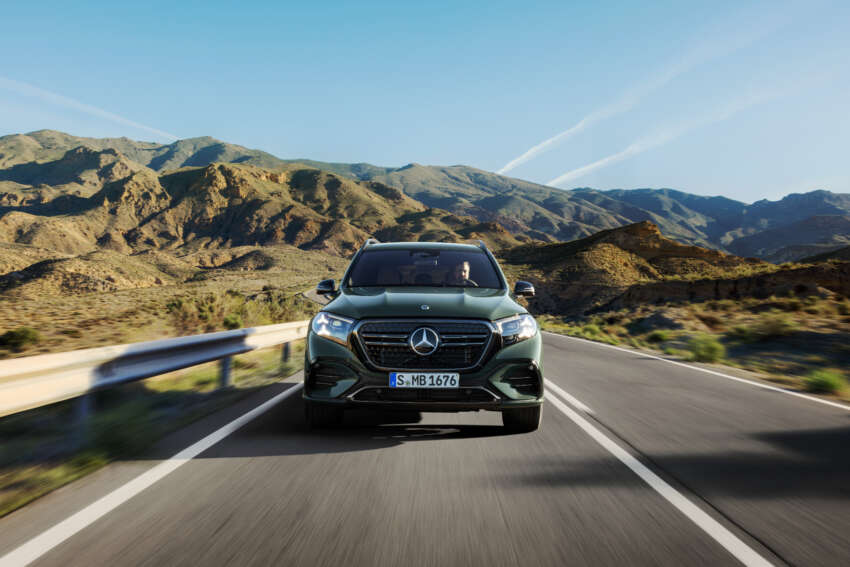 2026 Mercedes-Benz GLE, GLS facelifts – full-width Superscreen, 4.0L flat-plane V8; 585 PS AMG PHEV 2059897