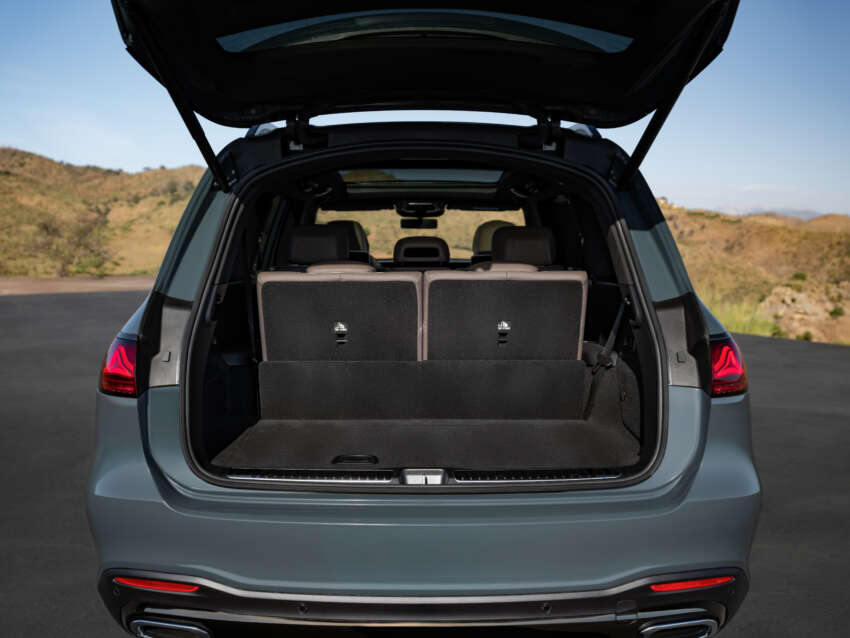 2026 Mercedes-Benz GLE, GLS facelifts – full-width Superscreen, 4.0L flat-plane V8; 585 PS AMG PHEV 2059905