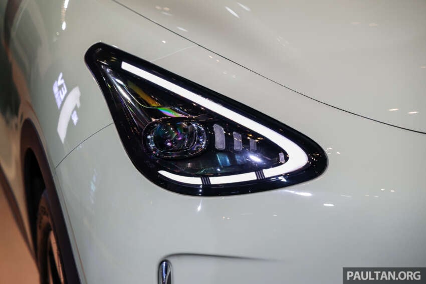 Proton eMas 5 gets new Jade Green colour – available on Prime and Premium with dark interior, same price 2074214