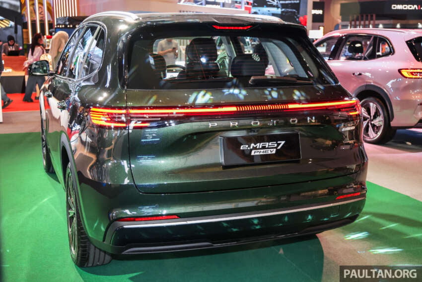 Proton eMas 7 PHEV in Emerald Green in Penang 2074630