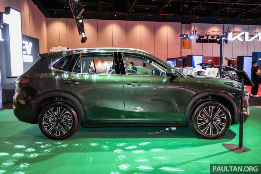 Proton eMas 7 PHEV in Emerald Green in Penang 2074633