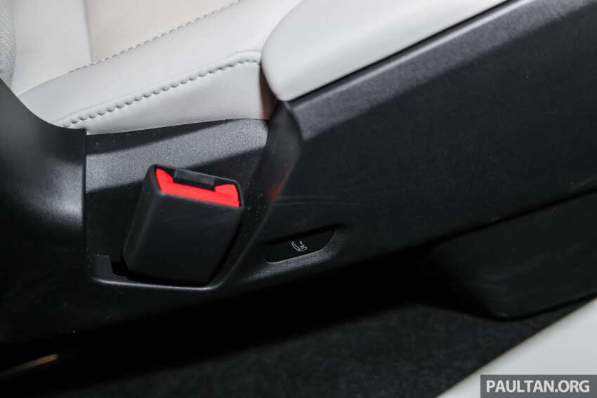 Tesla Model Y L dilancar di Malaysia – jarak roda lebih jauh, 6-tempat duduk, anggaran RM260k; Q2 2026 2059542