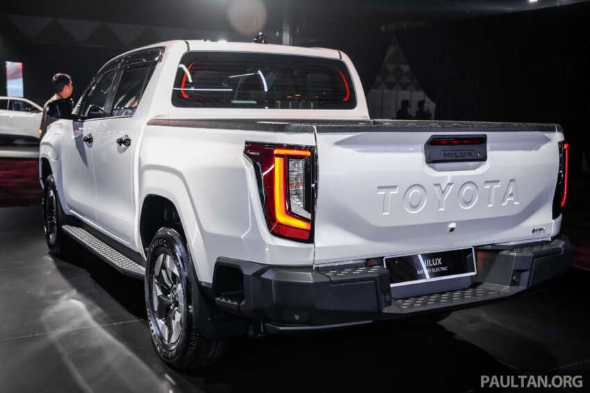 2026 Toyota Hilux EV in Malaysia – electric Travo, Thai CBU, 196 PS, 257 km WLTP range, priced at RM226k 2060565