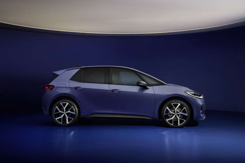 Volkswagen ID.3 Neo debuts – EV hatch gets updated styling, more physical controls; up to 630 km WLTP 2067617