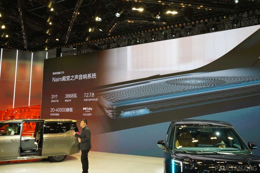 2026 Zeekr 009 facelift debuts in Beijing – new 900V system, swivel seats; up to 925 PS, 740 km CLTC 2071022