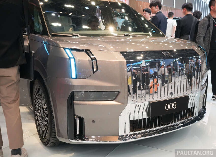 2026 Zeekr 009 facelift debuts in Beijing – new 900V system, swivel seats; up to 925 PS, 740 km CLTC 2071241