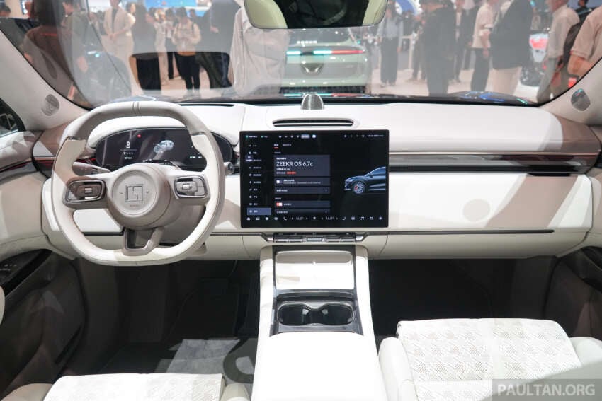 2026 Zeekr 7X facelift on display in Beijing – now 900V system; up to 795 PS, 802 km CLTC; from RM133k 2072123