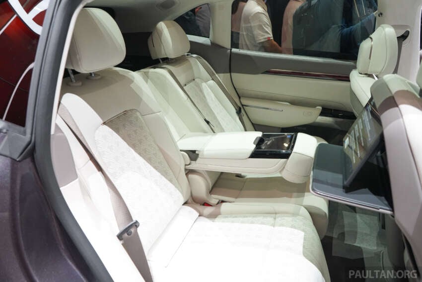 2026 Zeekr 7X facelift on display in Beijing – now 900V system; up to 795 PS, 802 km CLTC; from RM133k 2072133