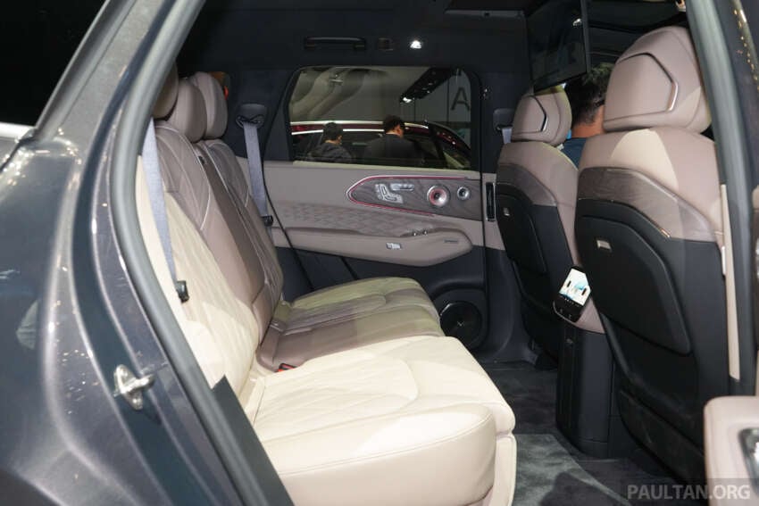2026 Zeekr 8X on display in Beijing – 2.0T PHEV with up to 1,400 PS, 1,205 km WLTP hybrid; from RM207k 2071484