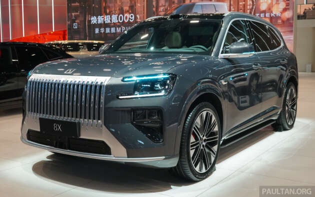 2026 Zeekr 8X on display in Beijing – 2.0T PHEV with up to 1,400 PS, 1,205 km WLTP hybrid; from RM207k