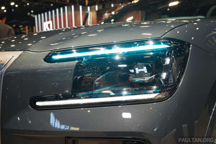 2026 Zeekr 8X on display in Beijing – 2.0T PHEV with up to 1,400 PS, 1,205 km WLTP hybrid; from RM207k 2071463