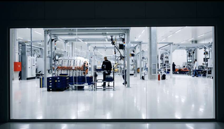 2027 BMW i7 facelift gets Rimac batteries for more range, faster charging – reveal in Beijing April 22 2062955