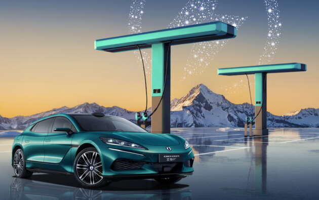 BYD details global 1,500 kW Flash Charging network – 6,000 stations outside China by 2027, BESS support