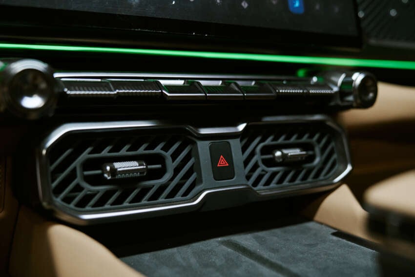 Chery KP31 – interior of diesel PHEV pick-up revealed 2063667