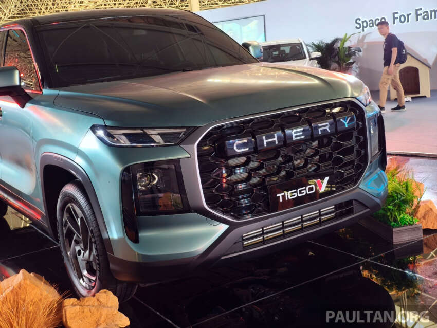 Chery Tiggo V debuts in Beijing – seven-seater SUV that can be reconfigured to a pick-up, in PHEV and ICE 2075223