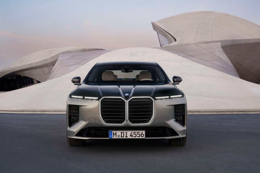 2026 BMW 7 Series facelift – G70 LCI gets Panoramic iDrive, i7 with up to 708 km WLTP range, 250 kW DCFC 2070581