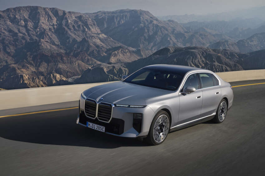2026 BMW 7 Series facelift – G70 LCI gets Panoramic iDrive, i7 with up to 708 km WLTP range, 250 kW DCFC 2070612