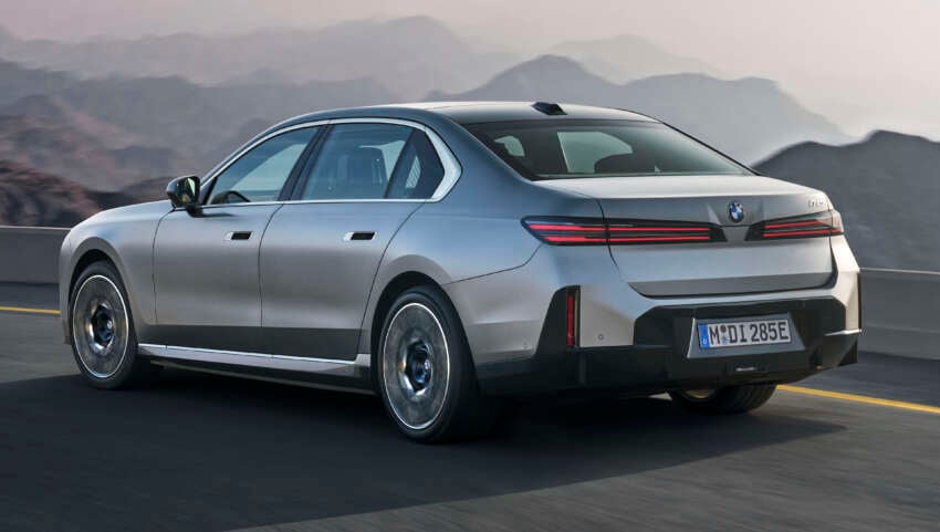 2026 BMW 7 Series facelift – G70 LCI gets Panoramic iDrive, i7 with up to 708 km WLTP range, 250 kW DCFC 2070618