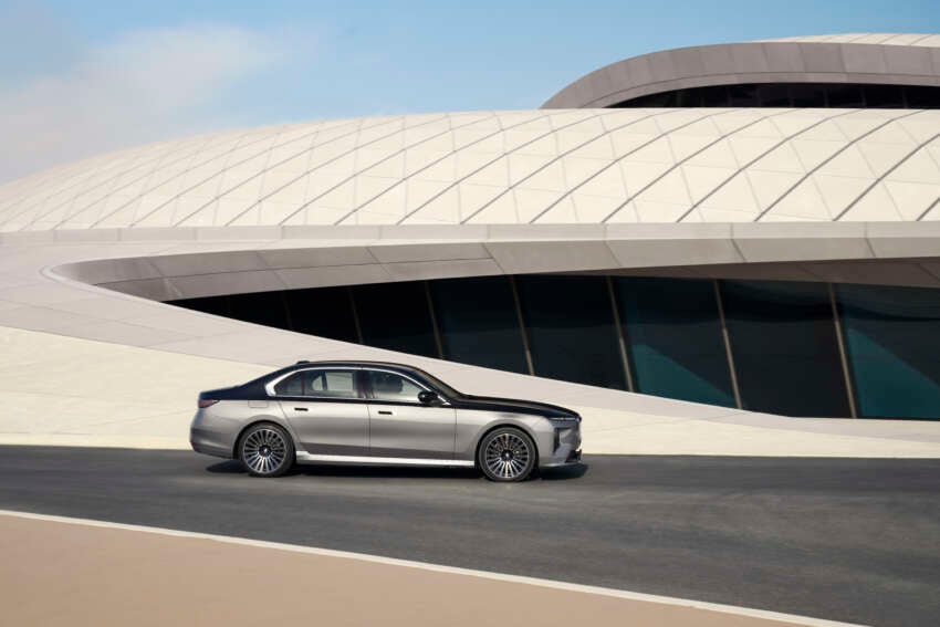 2026 BMW 7 Series facelift – G70 LCI gets Panoramic iDrive, i7 with up to 708 km WLTP range, 250 kW DCFC 2070584