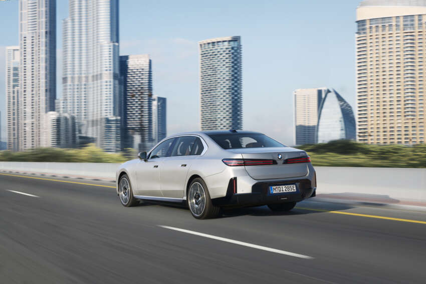 2026 BMW 7 Series facelift – G70 LCI gets Panoramic iDrive, i7 with up to 708 km WLTP range, 250 kW DCFC 2070628