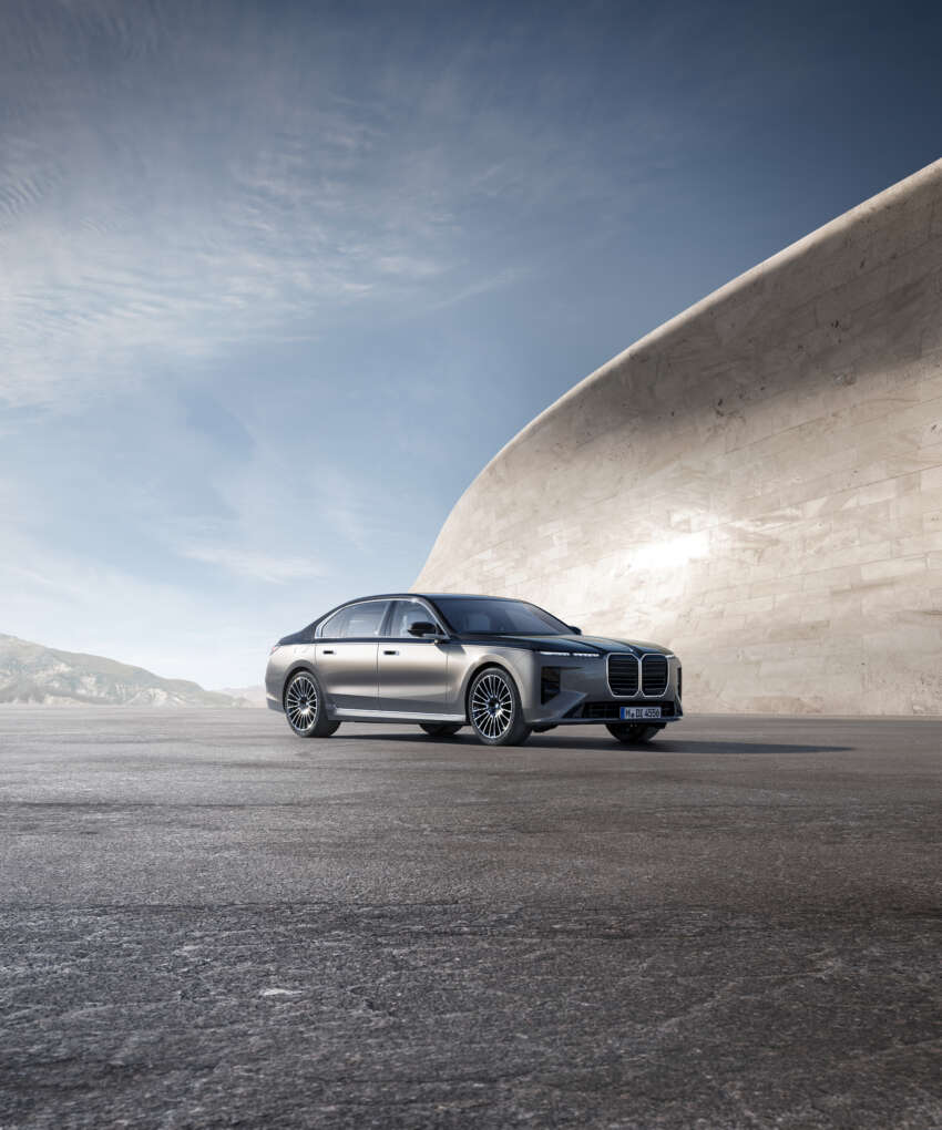 2026 BMW 7 Series facelift – G70 LCI gets Panoramic iDrive, i7 with up to 708 km WLTP range, 250 kW DCFC 2070630