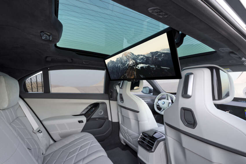 2026 BMW 7 Series facelift – G70 LCI gets Panoramic iDrive, i7 with up to 708 km WLTP range, 250 kW DCFC 2070644