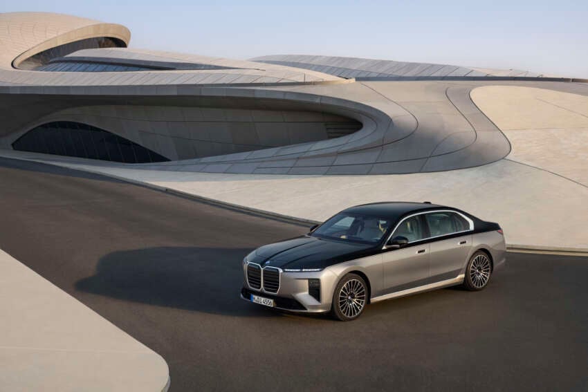 2026 BMW 7 Series facelift – G70 LCI gets Panoramic iDrive, i7 with up to 708 km WLTP range, 250 kW DCFC 2070587