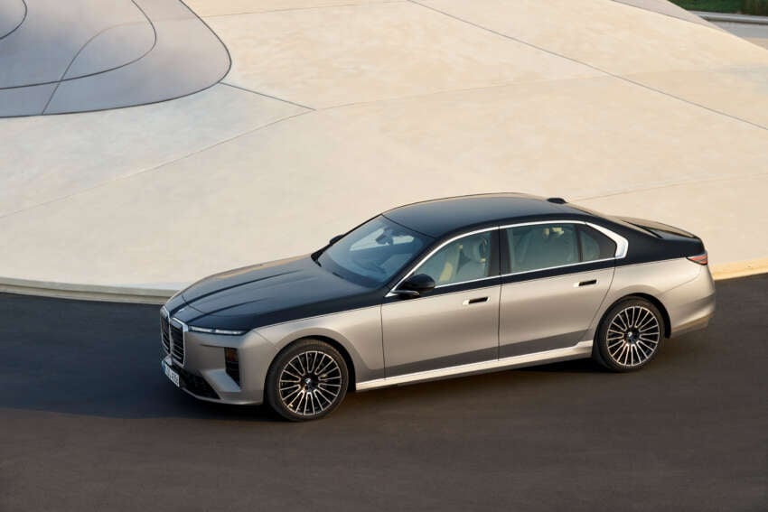 2026 BMW 7 Series facelift – G70 LCI gets Panoramic iDrive, i7 with up to 708 km WLTP range, 250 kW DCFC 2070589