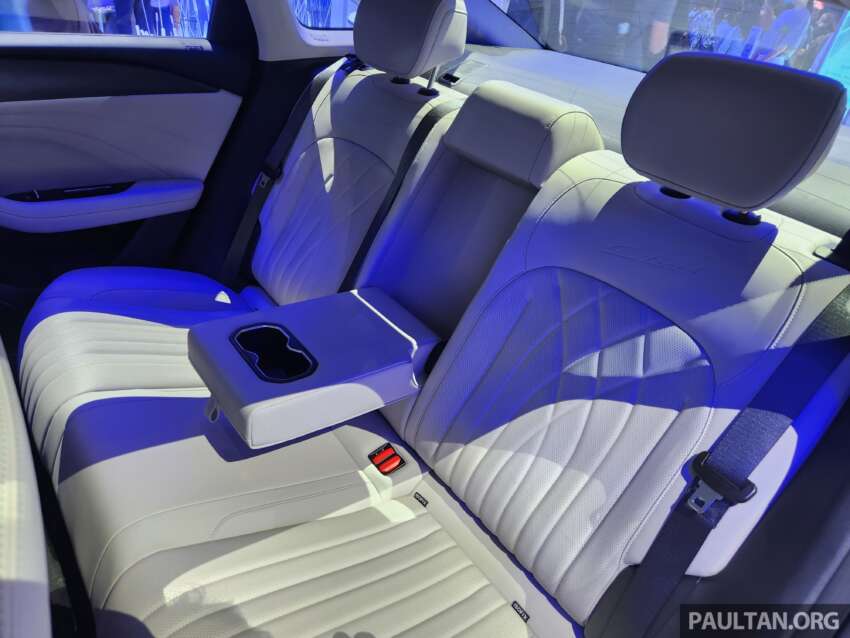 Geely Galaxy Starshine 6 in Beijing – PHEV version of Emgrand; next Proton S70, future Proton eMas sedan? 2071077