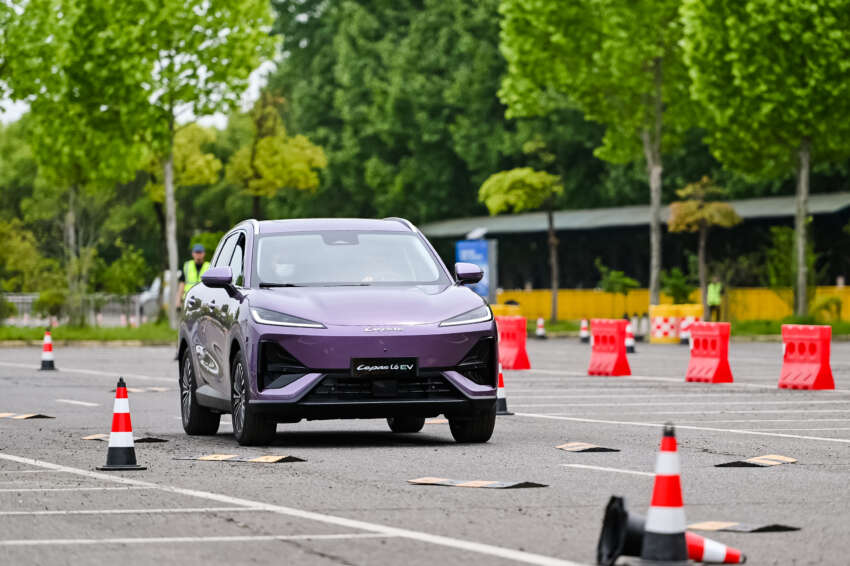 Lepas L4 EV, L6 EV, L6 PHEV revealed in Beijing – would you like to see these NEVs in Malaysia? 2073232