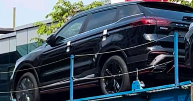 Proton X70 Sport Edition seen – C-segment SUV with bodykit, black wheels, red highlights; launch soon?
