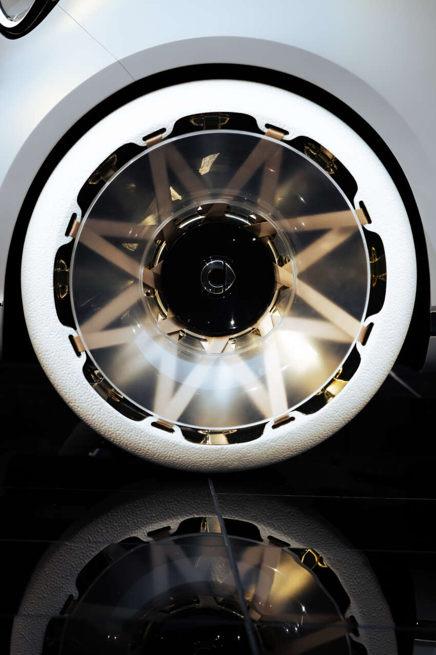 smart Concept #2 previews 2-seat EV – under 300 km range, Oct debut, coming to Malaysia under Proton? 2070474