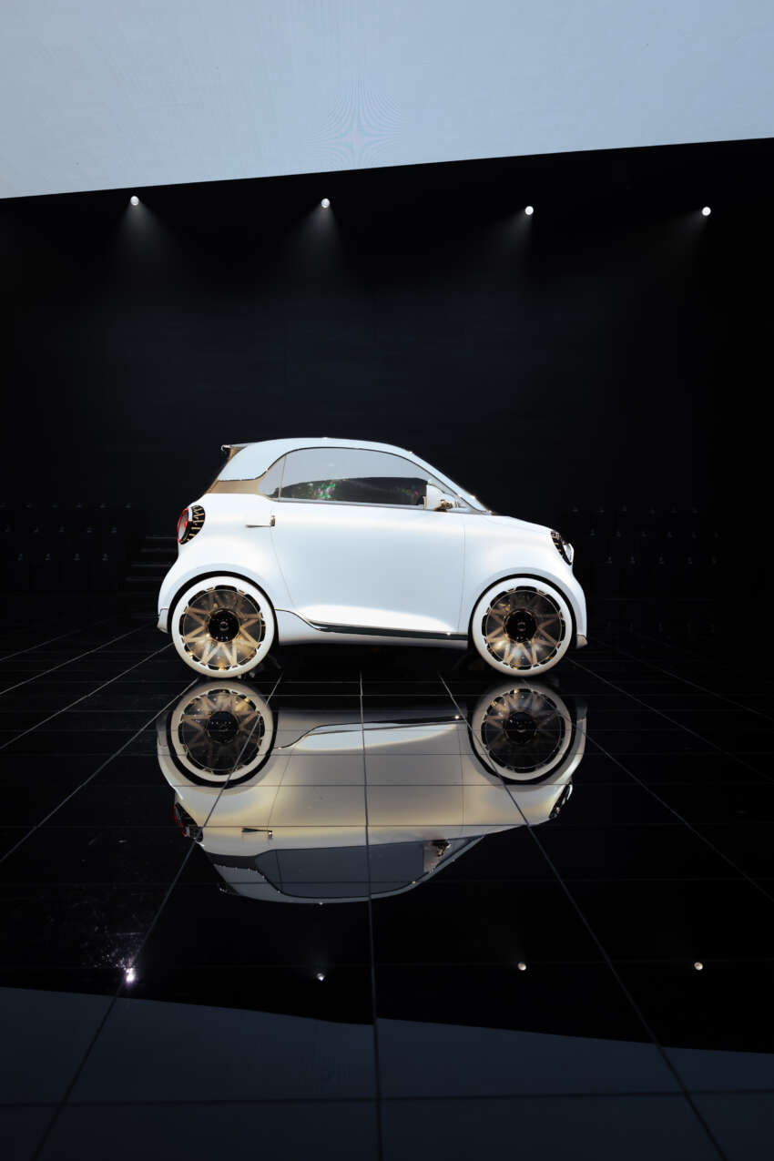 smart Concept #2 previews 2-seat EV – under 300 km range, Oct debut, coming to Malaysia under Proton? 2070477
